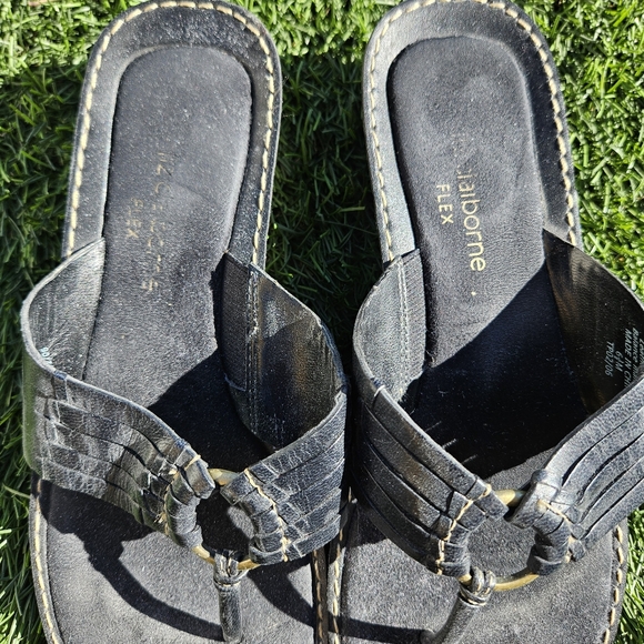 Liz Claiborne Flex Womens Sandals Size 6 1/2 Pre-Loved - Picture 2 of 11